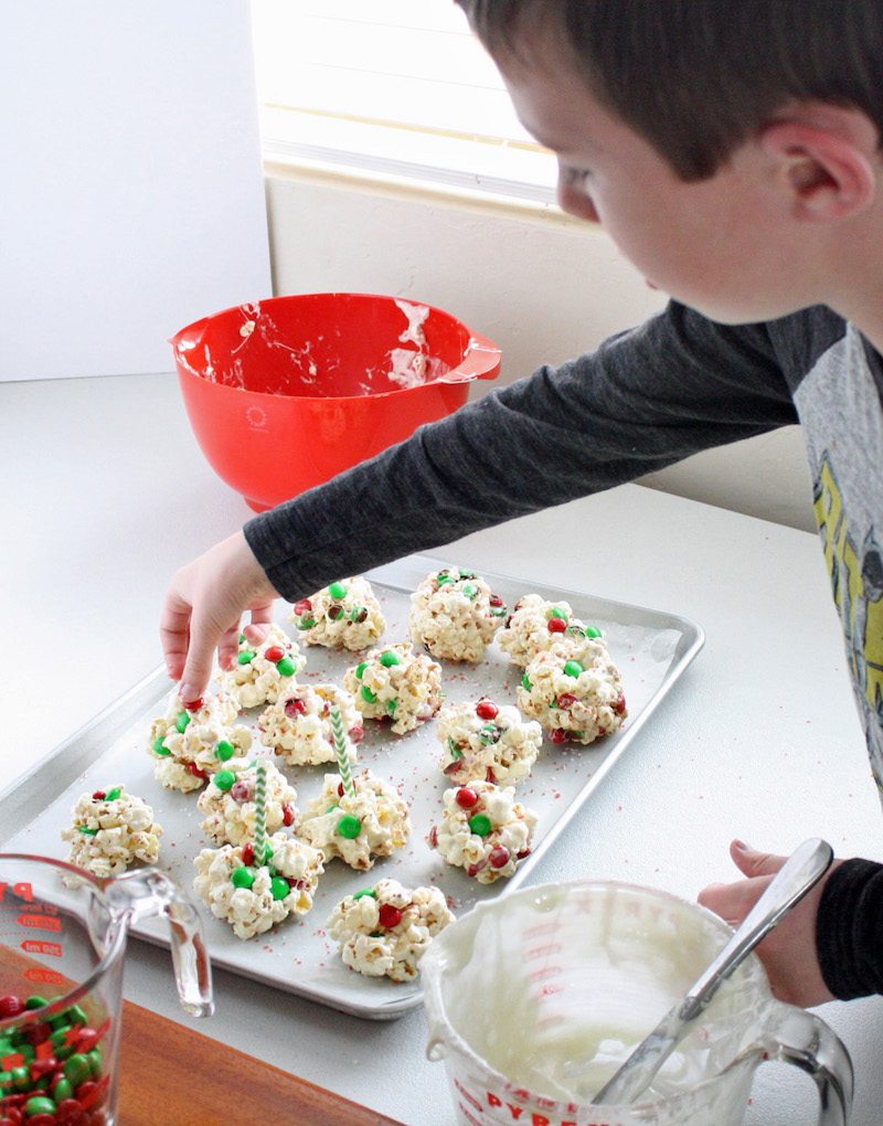 making-peppermint-popcorn-balls-with-kids