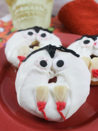 Everyone loves donuts, even the undead! Check out these homemade vampire donuts, perfect for a fun Halloween themed treat.