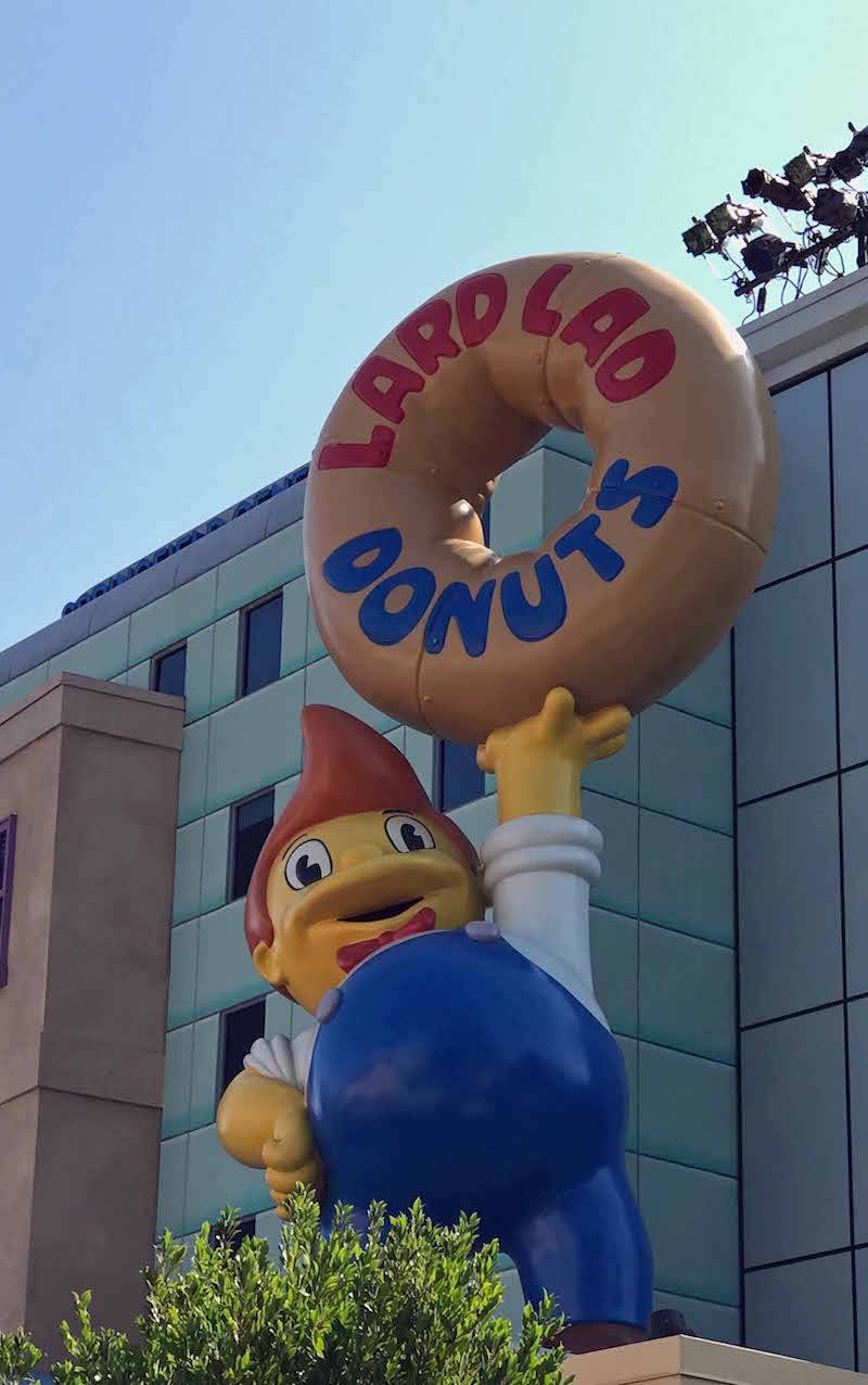 4 Reasons Universal Studios Hollywood Is Better Than Universal Orlando - Large Lad Donuts from University Studios Hollywood