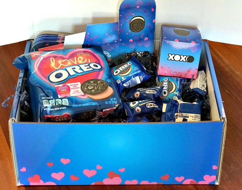 Easy Ways to celebrate with Oreo Valentine's Day Exchange Kit