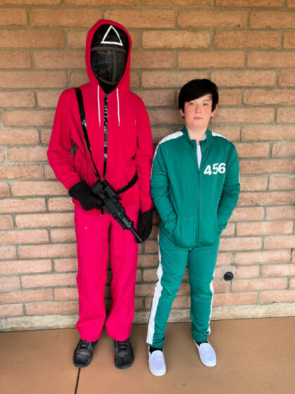 cropped-How-to-make-Squid-Games-Costumes-with-track-suits-and-a-few-details.jpg