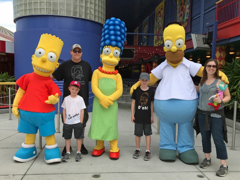 Simpsons characters meet and greet with family